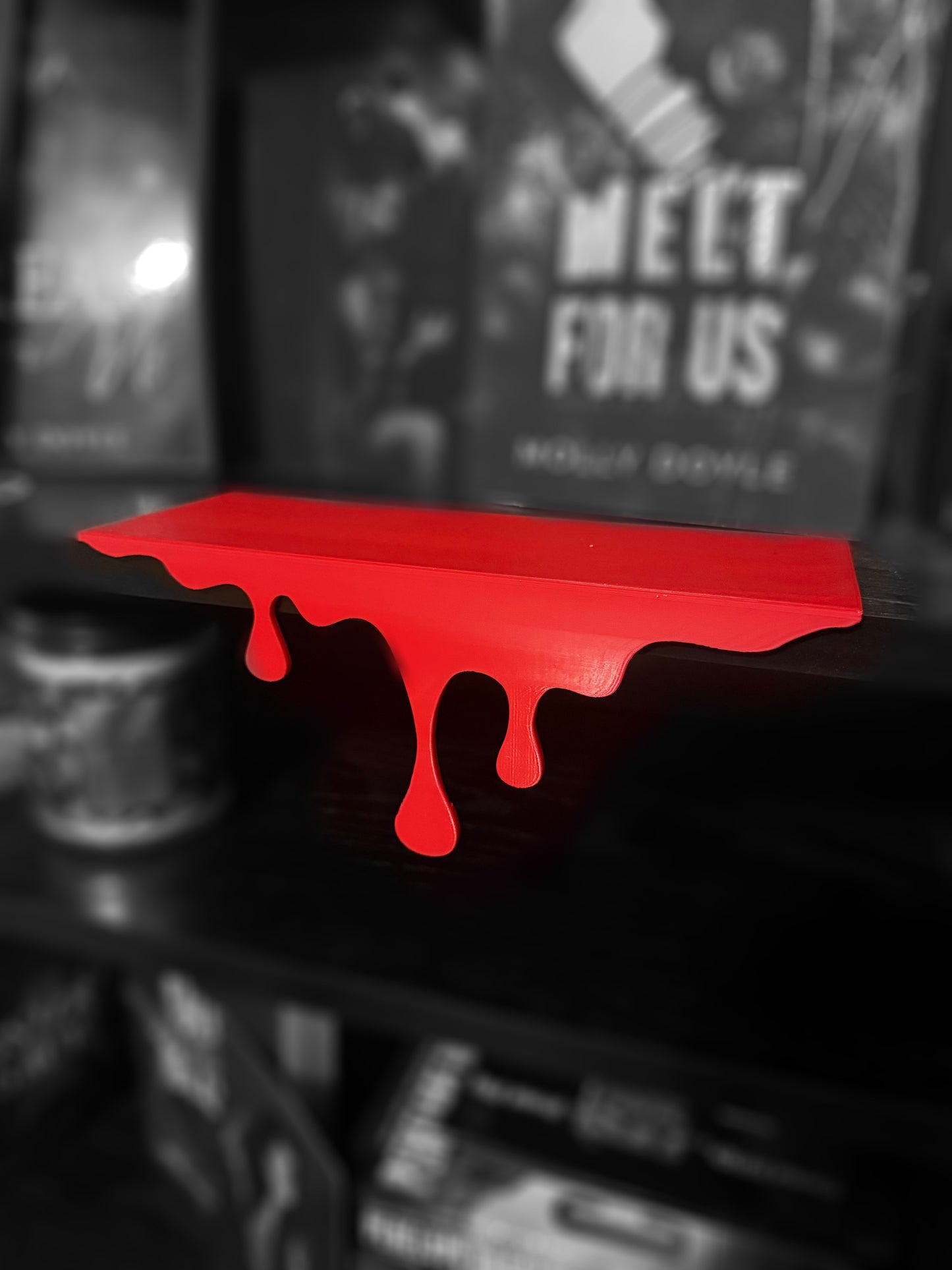 Blood Drip Bookshelf Sitter