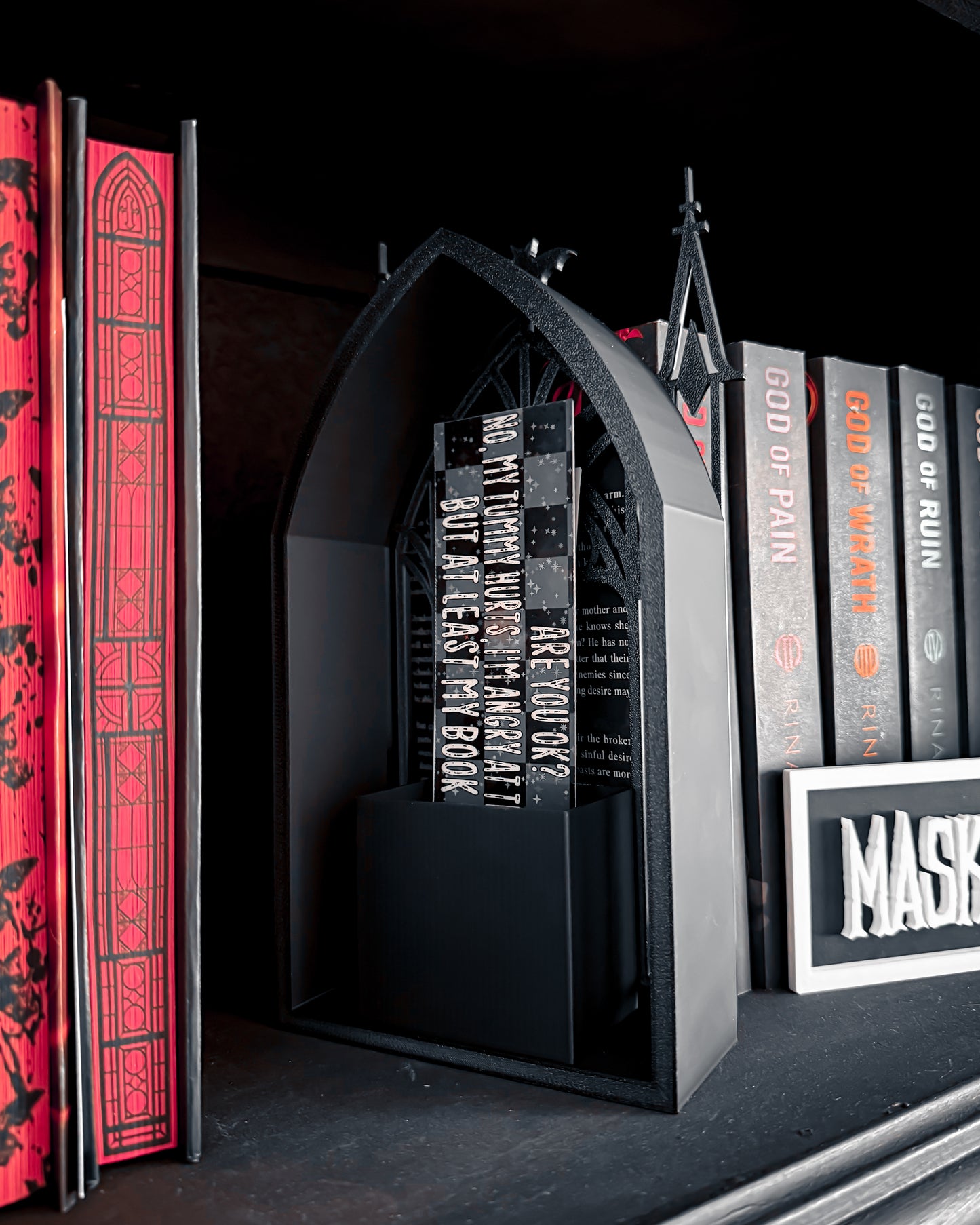Cathedral Window Booknook/Bookmark Holder