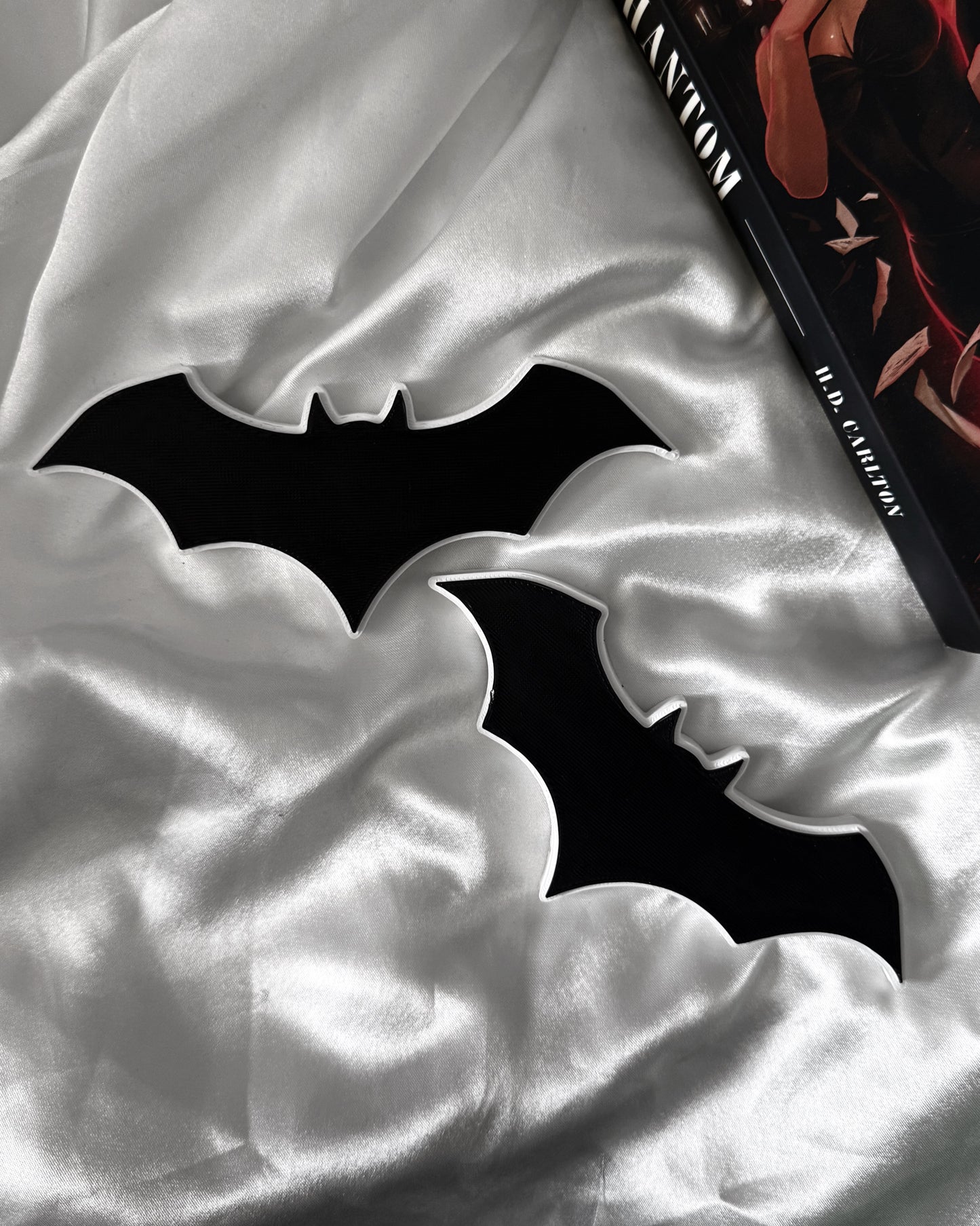 Bat Bookshelf Corners